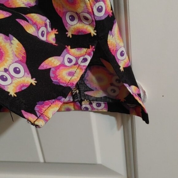 White Cross Small nurse scrubs top shirt short sleeve black orange owl S… - Picture 6 of 8